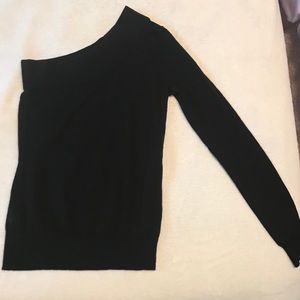 Black one shoulder theory top